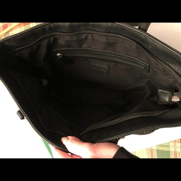Kriziapoi Handbag - Picture 5 of 11